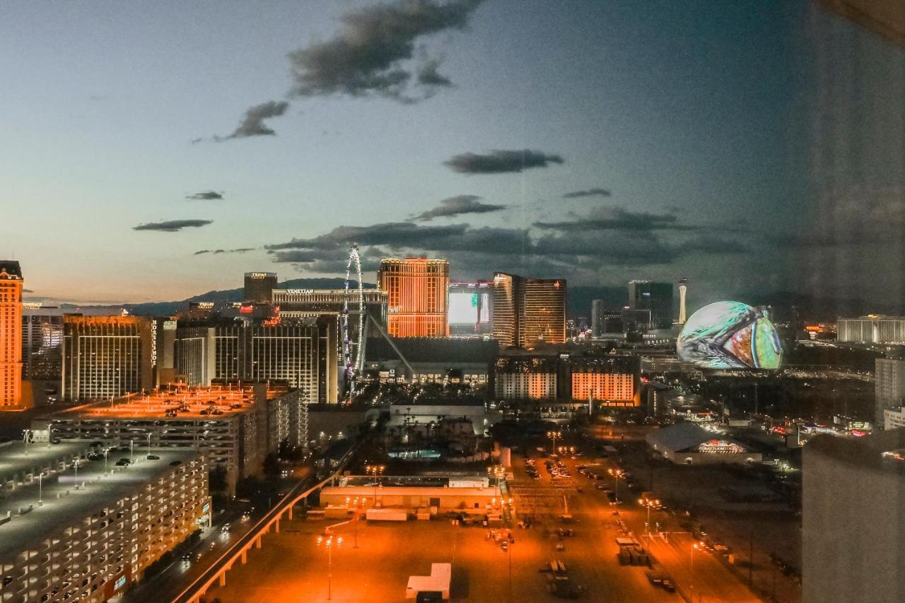 No Resort Fees-Mgm Stripview-Jacuzzi-Formula 1 Track View 라스베이거스 외부 사진